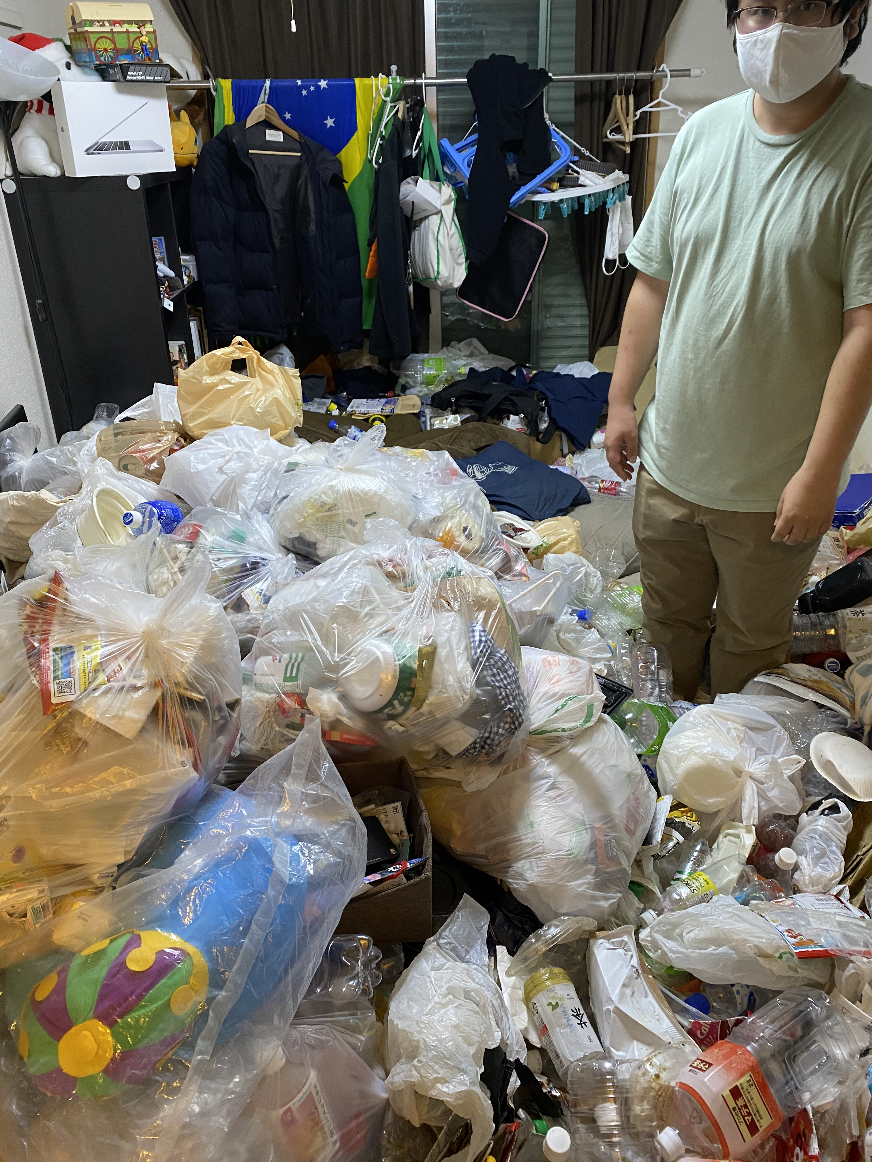 ゴミ屋敷清掃 横浜市港北区｜ワンルーム、足の踏み場なし